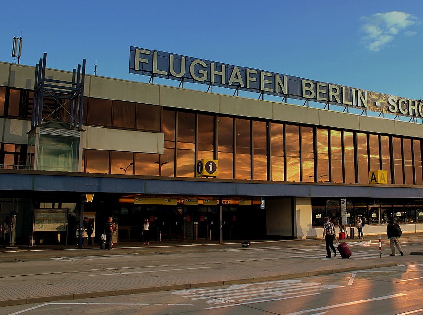 berlin schonefeld airport transfers
